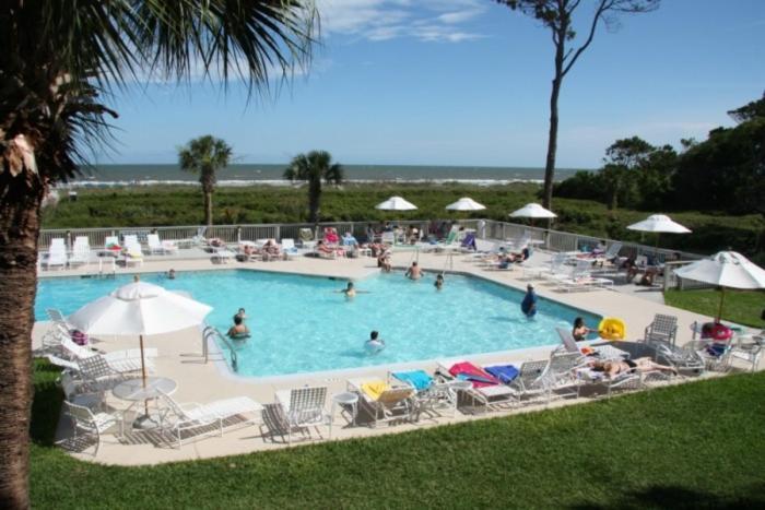 Ocean Villas Deluxe - Oceanfront Villa - Steps To Beach - Great Location - Heated Pool April Hilton Head Island Exterior photo