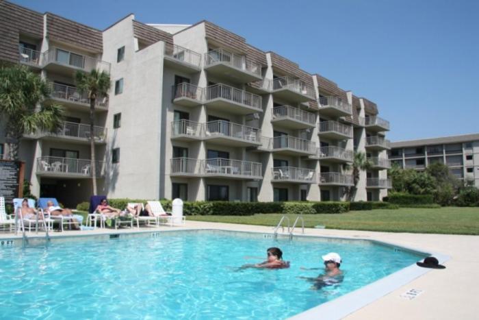 Ocean Villas Deluxe - Oceanfront Villa - Steps To Beach - Great Location - Heated Pool April Hilton Head Island Exterior photo